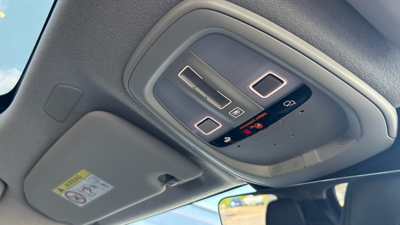 Volvo XC40 2.0 B4P Ultra Dark 5dr Auto Petrol Estate